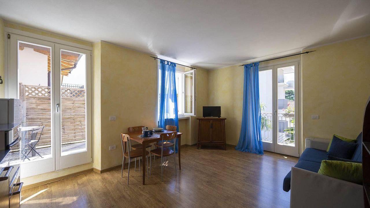 Appartamento intero, Appartamento vacanze per 2 persone con giardino in Riva del Garda, Prealpi Gardesane