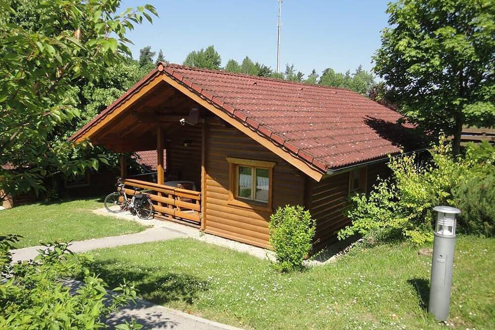 Ganze Wohnung, 50 qm großes Blockhaus F*** im Bayerischen Wald in Stamsried, Ostbayern