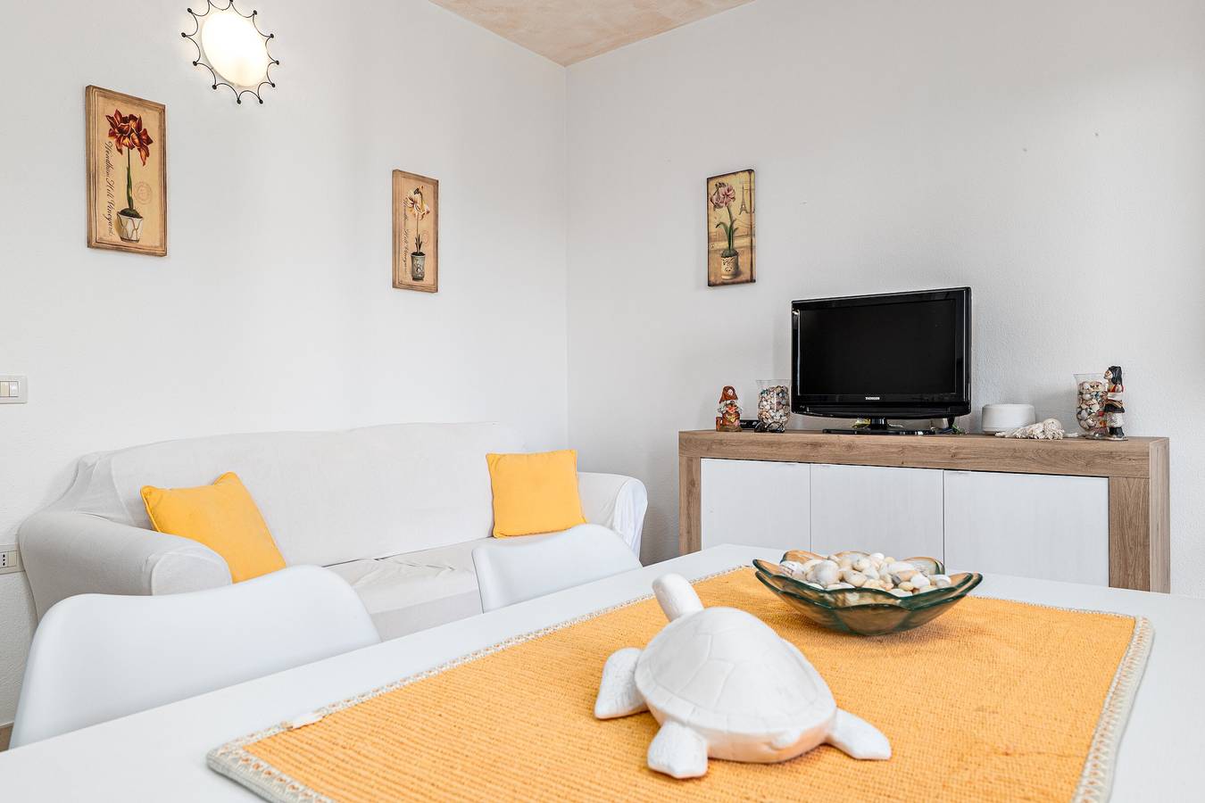 Appartamento intero, Appartamento 'Villetta Maiorca' con Vista Mare, Piscina Condominiale e Aria Condizionata in Maiorca (Sardinia), Budoni