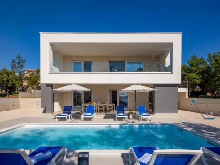 Ferienhaus für 8 Personen, mit Terrasse, mit Haustier in Maslenica