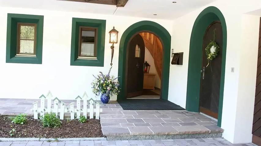 Gîte pour 10 personnes, avec terrasse ainsi que jardin et sauna dans Partenen - 2
