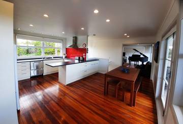 Lodge for 24 People in Oneroa, Waiheke Island, Photo 3