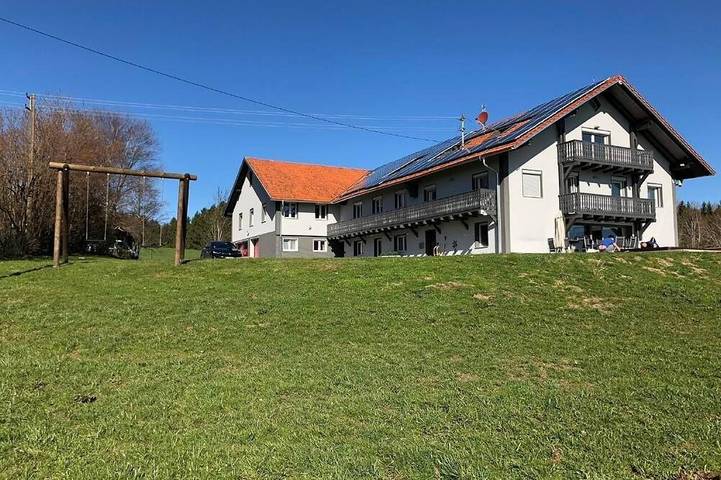 Ferienwohnung für 4 Personen, mit Garten und Sauna in Buchenberg