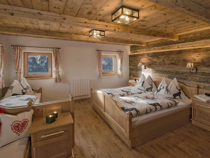 Hütte in Hollersbach nahe Kitzbühel Skilift in Hollersbach im Pinzgau, Pinzgau