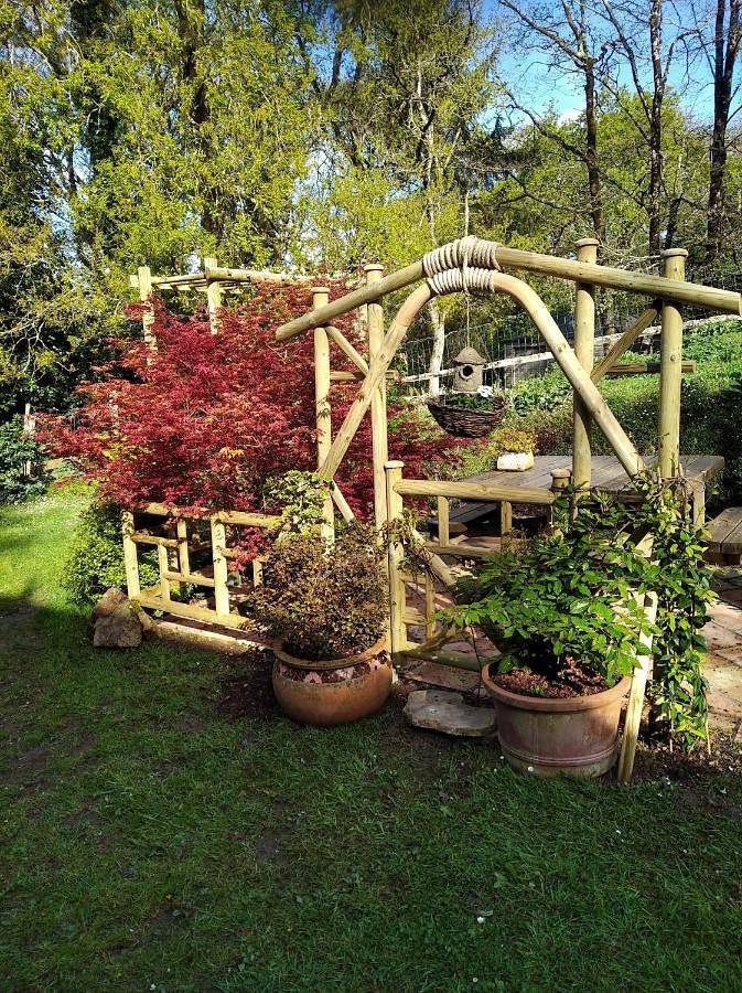 Location de vacances pour 4 personnes, avec Terrasse et Jardin à Plougonven