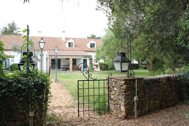 Maison d’hôte pour 2 personnes, avec piscine et jardin ainsi que terrasse et vue à Estremoz