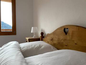 Gîte pour 5 personnes, avec vue et jardin à Bex