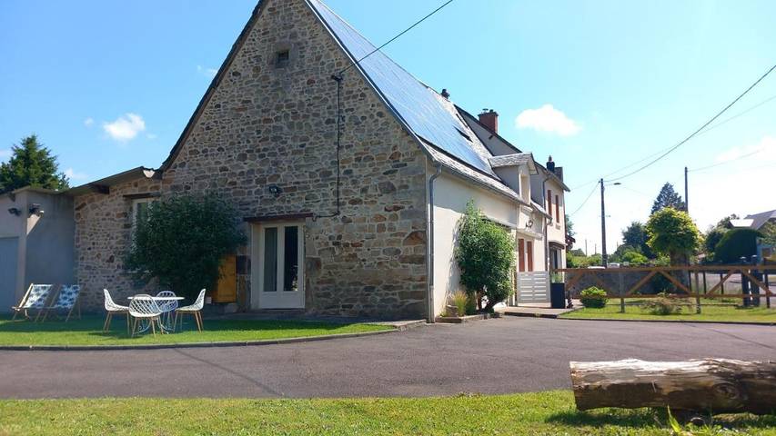 Location de vacances pour 5 personnes, avec jardin à Messeix - 2