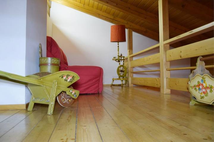 Location de vacances pour 8 personnes, avec terrasse à Canazei - 4