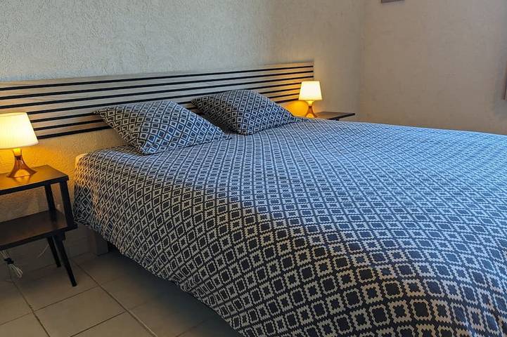 Location de vacances pour 6 personnes, avec terrasse et jardin à Tournon-sur-Rhône - 2