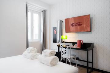 Vacation Rental for 2 Guests in Arroios, Lisbon District, Picture 1