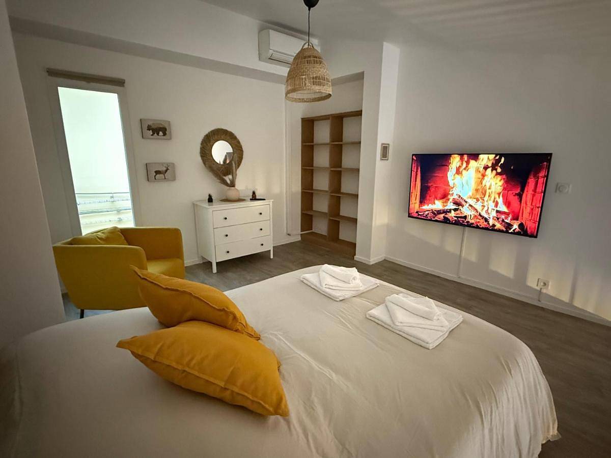 Appartement entier, Superbe F2 Duplex Cosy Zen proche Paris & Disneyland in Neuilly-sur-Marne, Seine-Saint-Denis