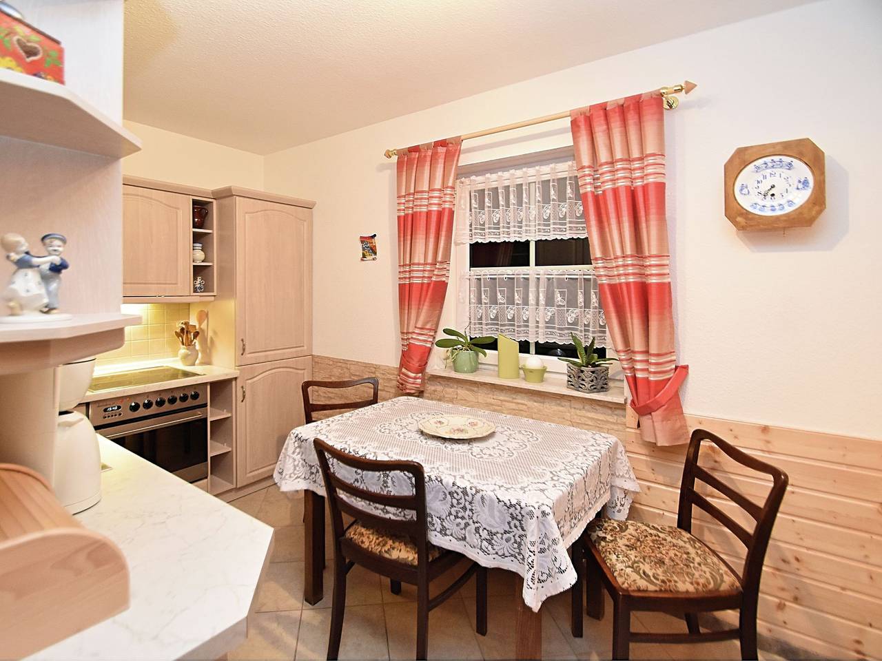 Ganze Wohnung, Ruhiger Komfort in Oelsnitz in Oelsnitz/Erzgebirge, Erzgebirge