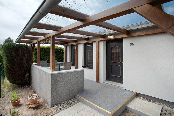 Ferienhaus für 4 Personen, mit Garten in Mönkebude