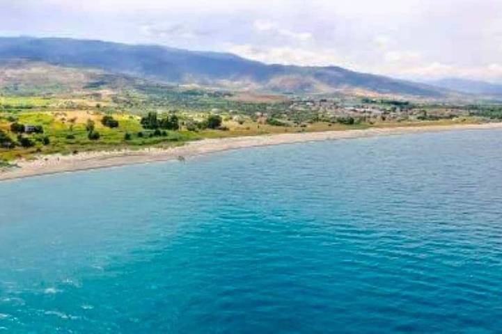 Ferienhaus für 6 Personen, mit Whirlpool und Balkon sowie Garten und Pool
