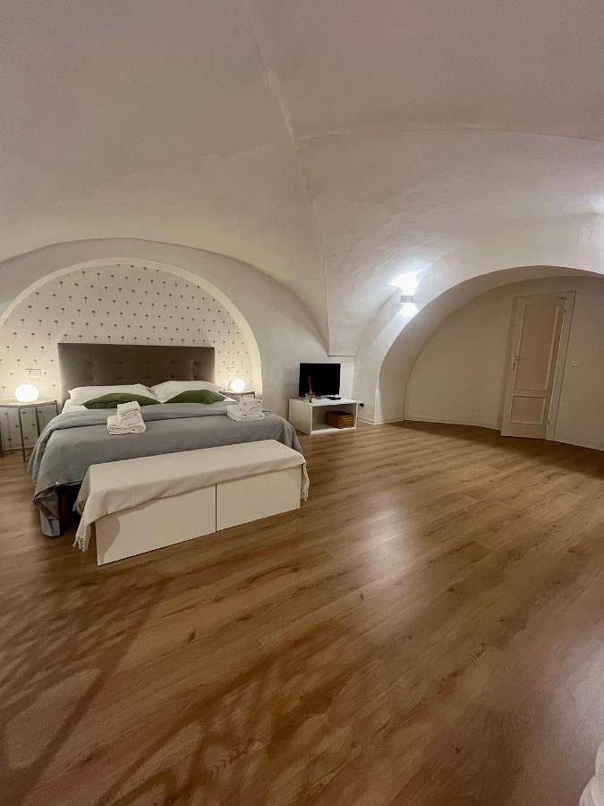 Albergo a gestione familiare per 3 persone, con panorama e balcone - 1