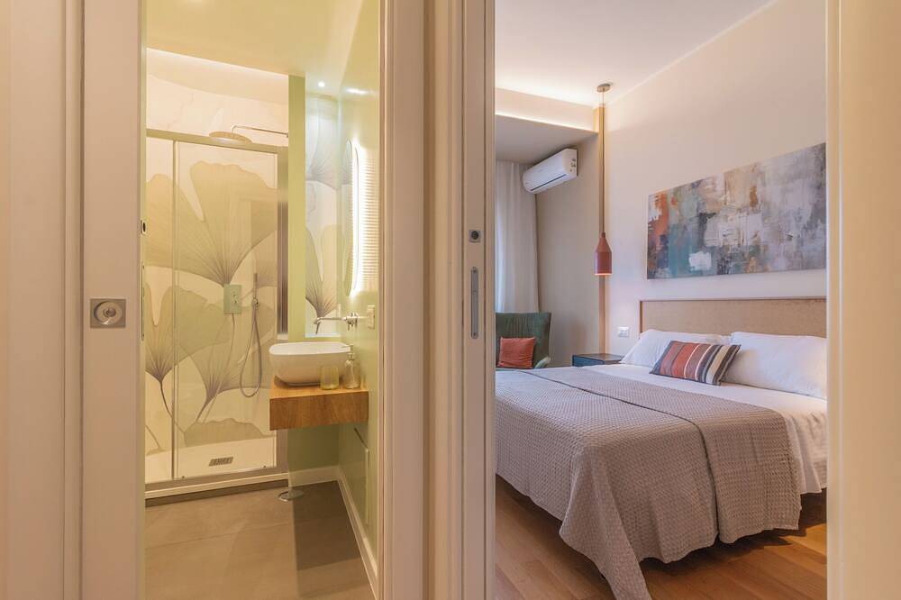 Ganze Wohnung, Elegant apartment in downtown in Campagnano di Roma, Braccianosee