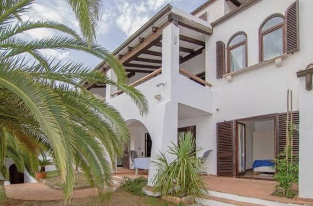 Ganze Wohnung, 2-Zimmer-Ferienwohnung mit Terrasse und Meerblick Pjescana Uvala, Pula A-27435-a in Pjescana Uvala, Südküste Istrien