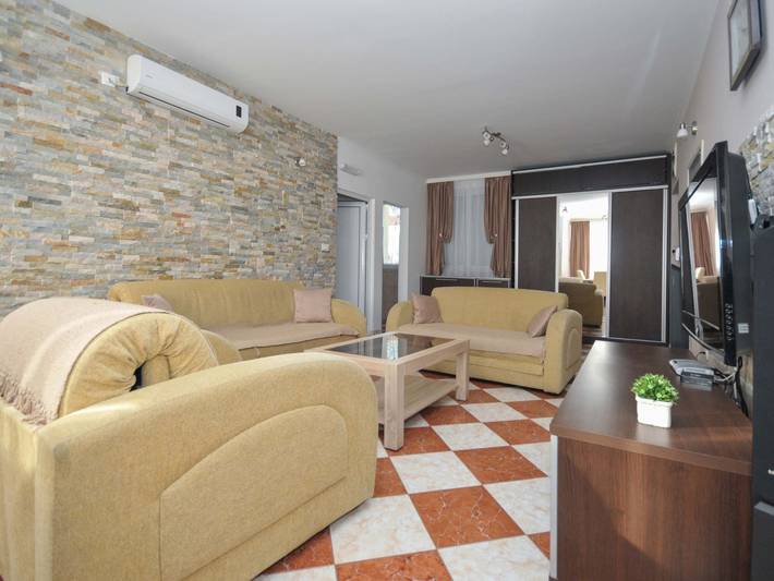 Ferienwohnung für 4 Personen, mit Balkon in Budva - 3