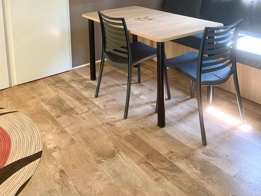 Camping Les Rives de Grand Lieu - Mobilhome 4 personas - Casa móvil Premium de 2 dormitorios con jacuzzi in Saint-Philbert-de-Grand-Lieu, Nantes region