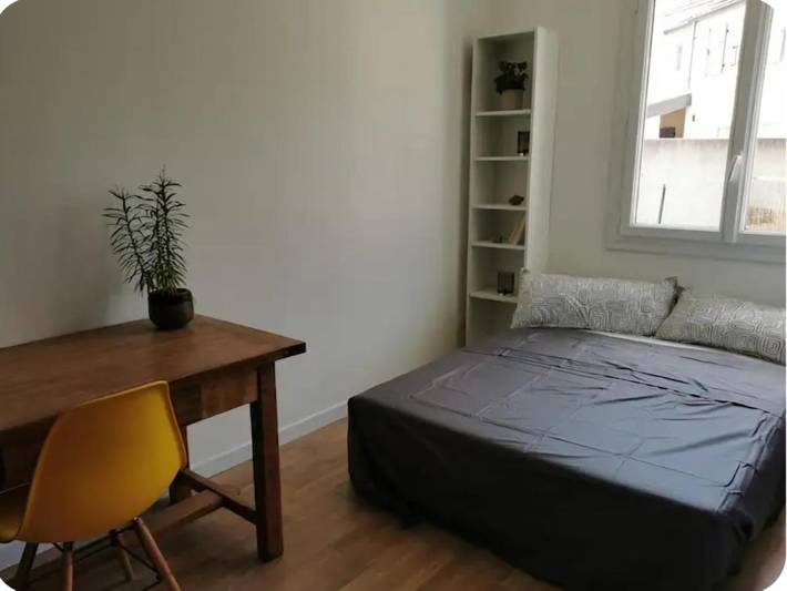 Chambre d’hôte pour 2 personnes, avec jardin à Bezouce