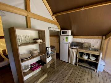 Camping pour 4 Personnes dans Dolus-d'Oléron, Région de Rochefort, Photo 3