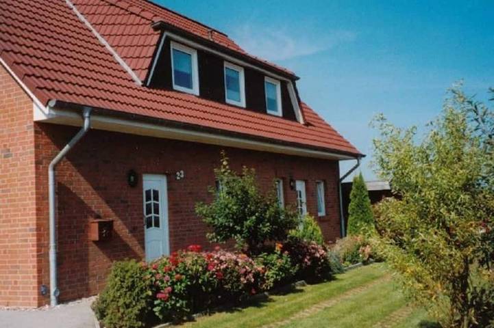 Ferienwohnung für 2 Personen, mit Balkon in Lichtenhagen