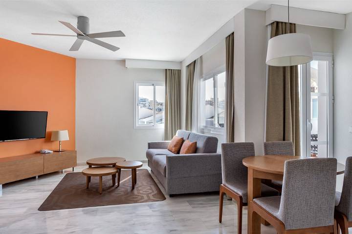 Ferienwohnung für 4 Personen, mit Balkon und Sauna sowie Pool
