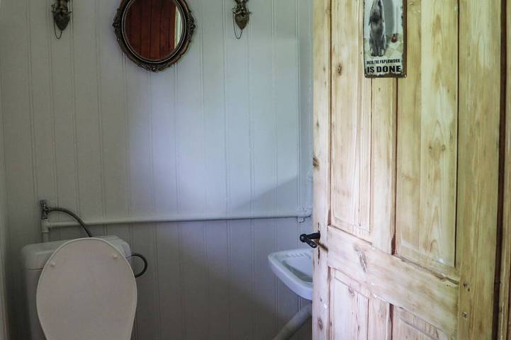 Ô Bercail colonie renovated as an Ecolodge. Magnificent location near Vercorin in Chalais (Schweiz), Walliser Alpen