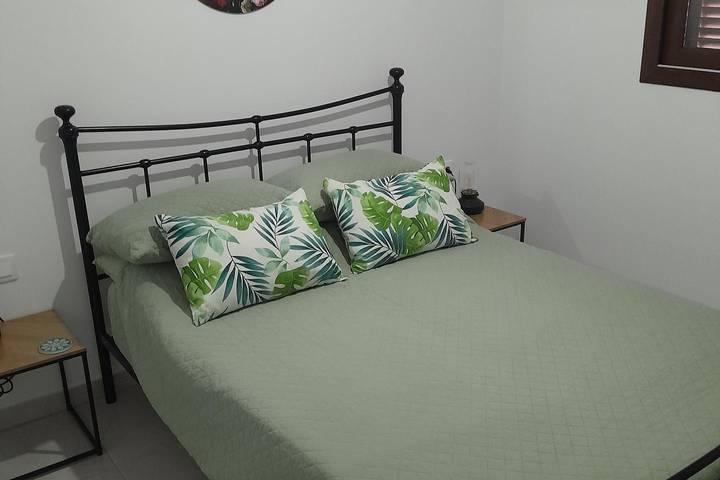 Gîte pour 4 personnes, avec piscine ainsi que vue sur l’océan et jardin, adapté aux familles à Pulpí - 3