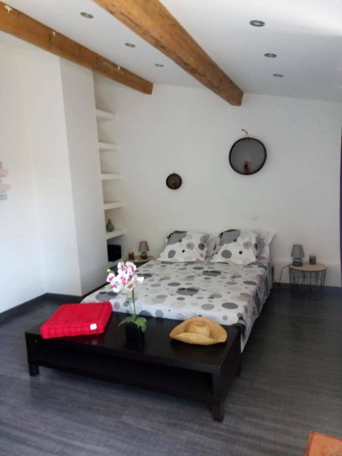 Location de vacances pour 5 personnes, avec jardin, animaux acceptés à Gallargues-le-Montueux