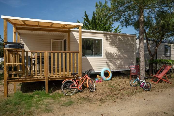 Camping voor 4 personen, met kinderzwembad in Saint-Hilaire-de-Riez
