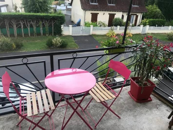 Gîte pour 6 personnes, avec balcon à Objat - 2