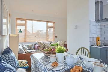 Holiday Rental for 8 People in Widemouth Bay, Cornwall, Photo 3