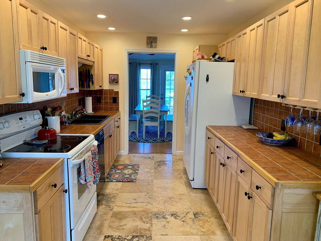 Charming Waterfront Home on Sought After Piankatank! in Gloucester County