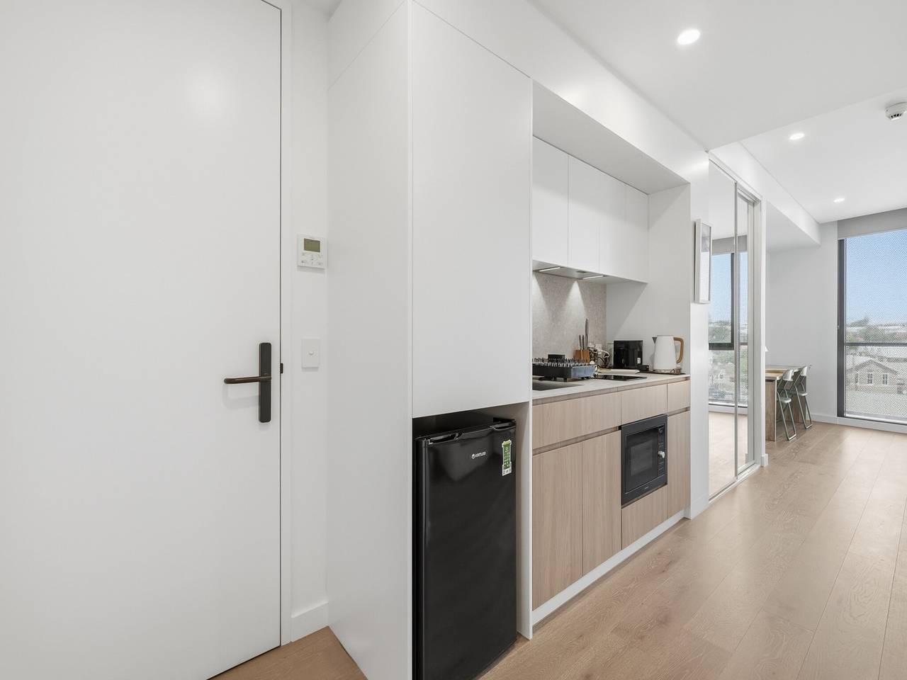 Entire apartment, Coastal Apartment with Rooftop Pool in North Fremantle, Perth