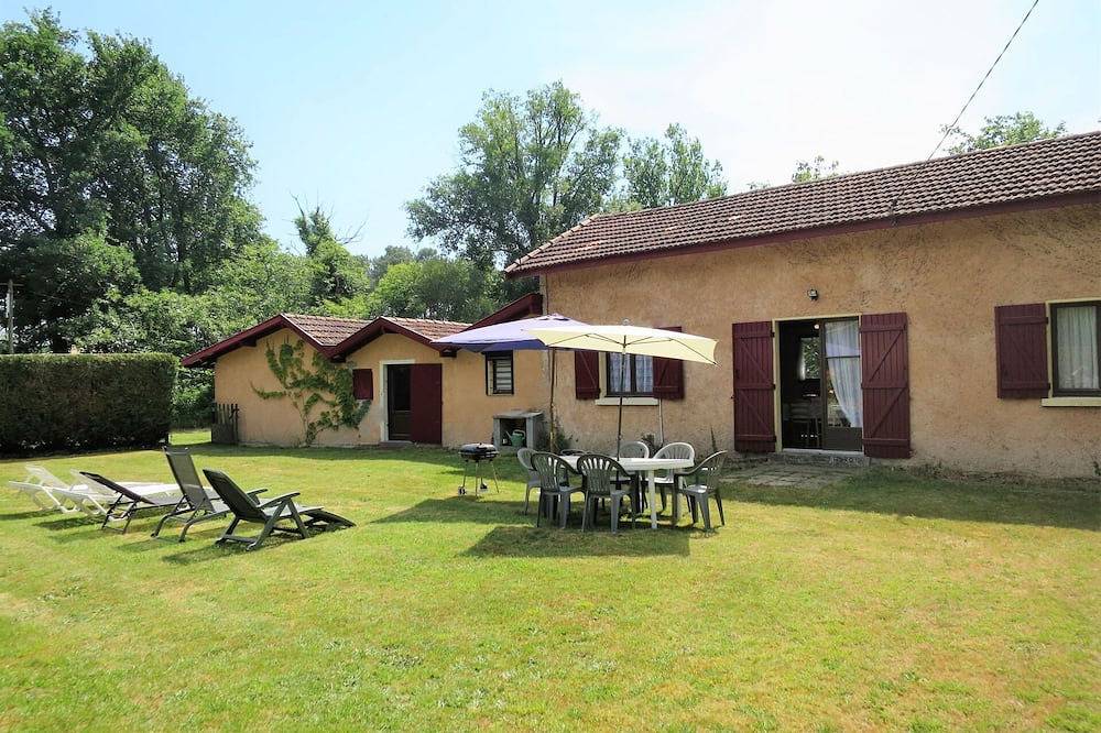 Preciosa casa de vacaciones privada con Wifi, Tv, mascotas permitida y aparcamiento in Le Porge, Lesparre-Médoc region
