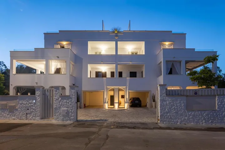 Appartamento vacanze per 6 persone, con giardino e terrazza, con animali domestici - 1