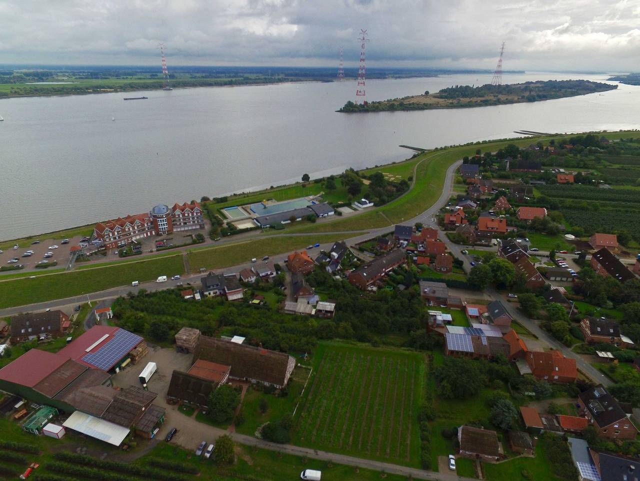 Ganze Ferienwohnung, Fabys Ferienwohnung - Fabys Ferienwohnung in Twielenfleth, Hollern-Twielenfleth
