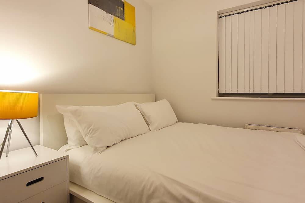 Garland Modern Apartment Dartford 1 With Parking in Dartford, Kent