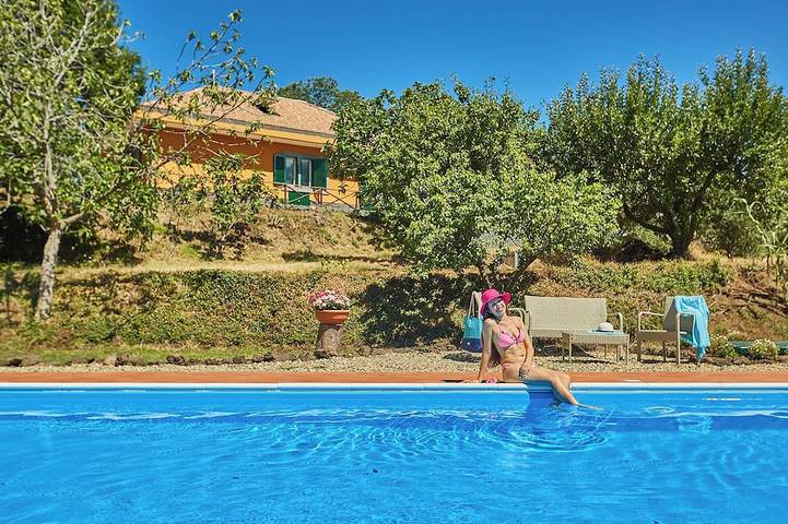 Villa für 6 Personen, mit Terrasse und Garten - 1
