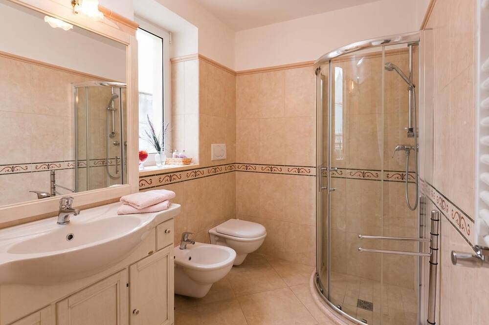 Entire apartment, Wohnung in Carovigno mit Terrasse und Grill in Carovigno, Salento