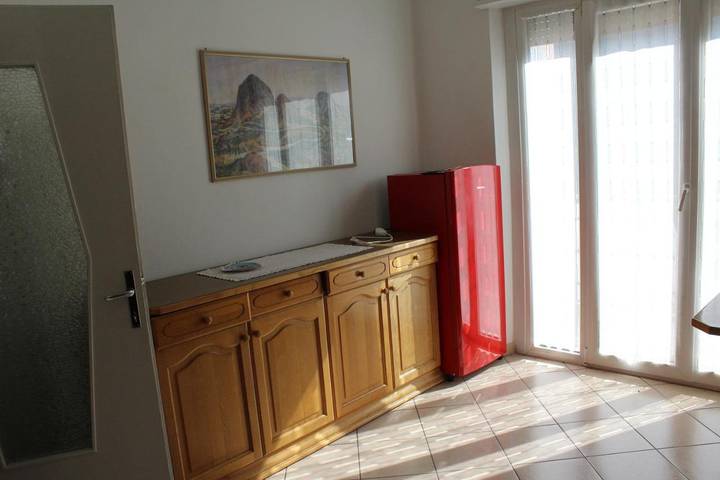 Gîte pour 5 personnes, avec balcon ainsi que jardin et vue à Breguzzo - 4