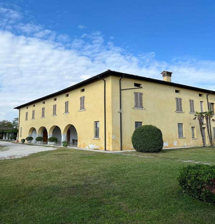 Chambre d’hôte pour 3 personnes, avec Terrasse ainsi que Jardin et Piscine à Desenzano del Garda - 4