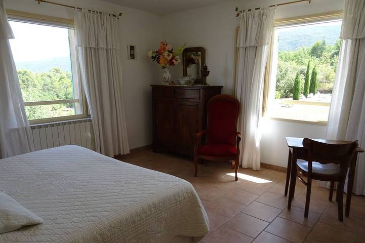 Maison d’hôte pour 2 personnes, avec jardin à Lacoste - 4