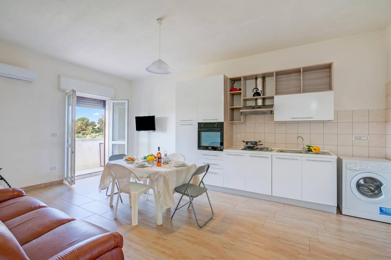 Appartement entier, Le Bianche Apt 3 - terrace near the Sea in Manduria, Golfe de Tarente
