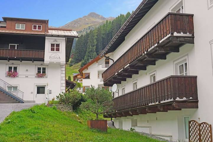 Hütte für 4 Personen, mit Balkon/Terrasse, mit Haustier in Ischgl