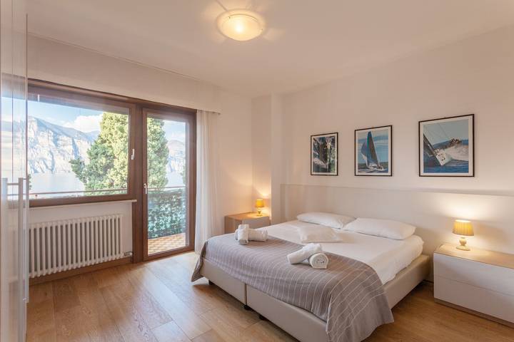 Holiday rental for 3 people, with Balcony and Lake view in Lake Garda