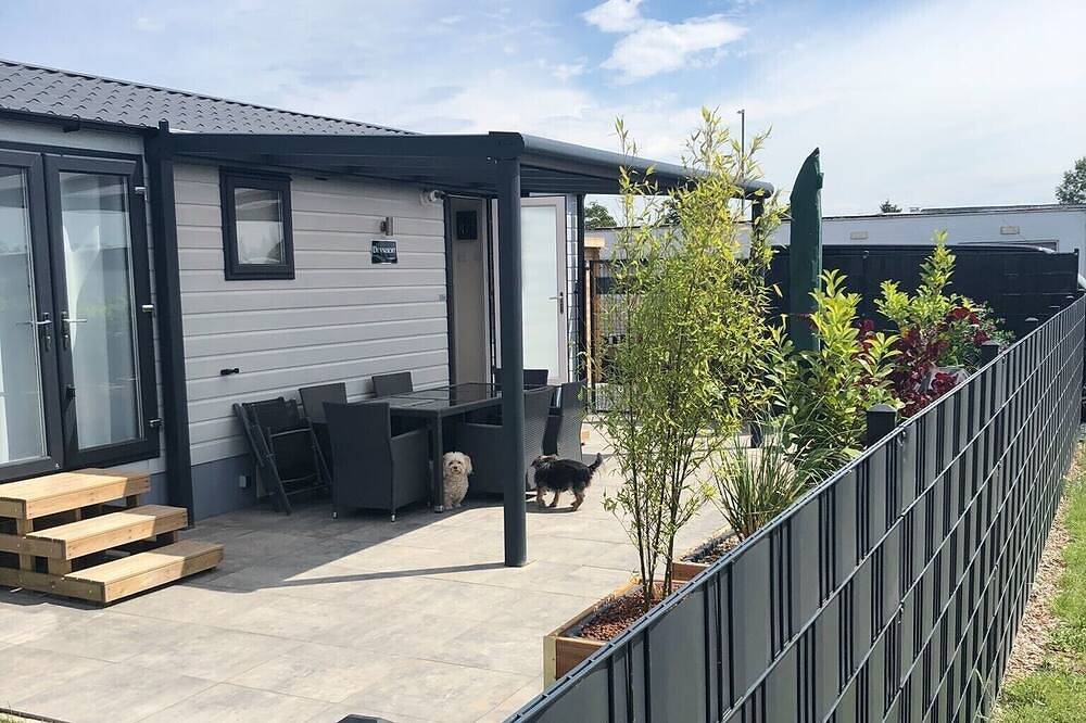 Chalet Zeeland air-conditioned in Serooskerke, Walcheren