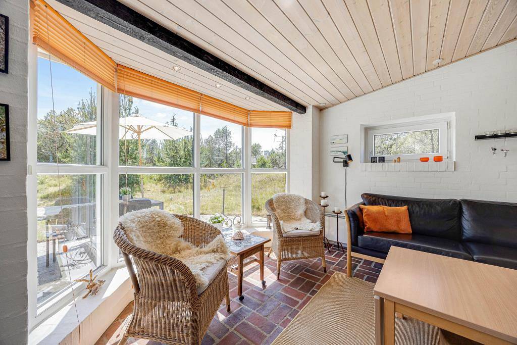 Hygge holiday home with wood-burning stove for 6 people in Blåvand in Blåvand, Région de Varde